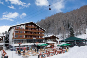 Hotel THE LARIX ski-in ski-out Saas-Fee